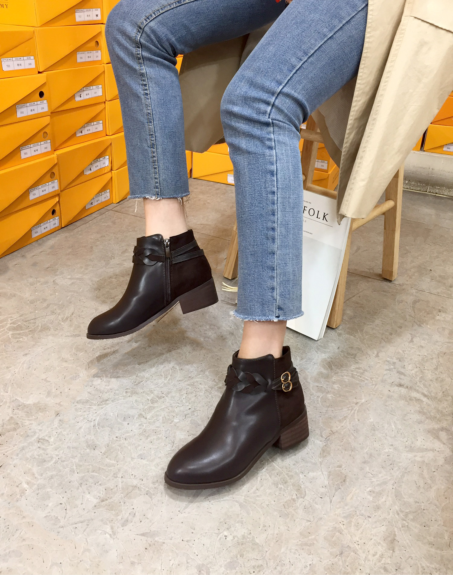 4cm twisted chin plate Suede zipper Decorative foo