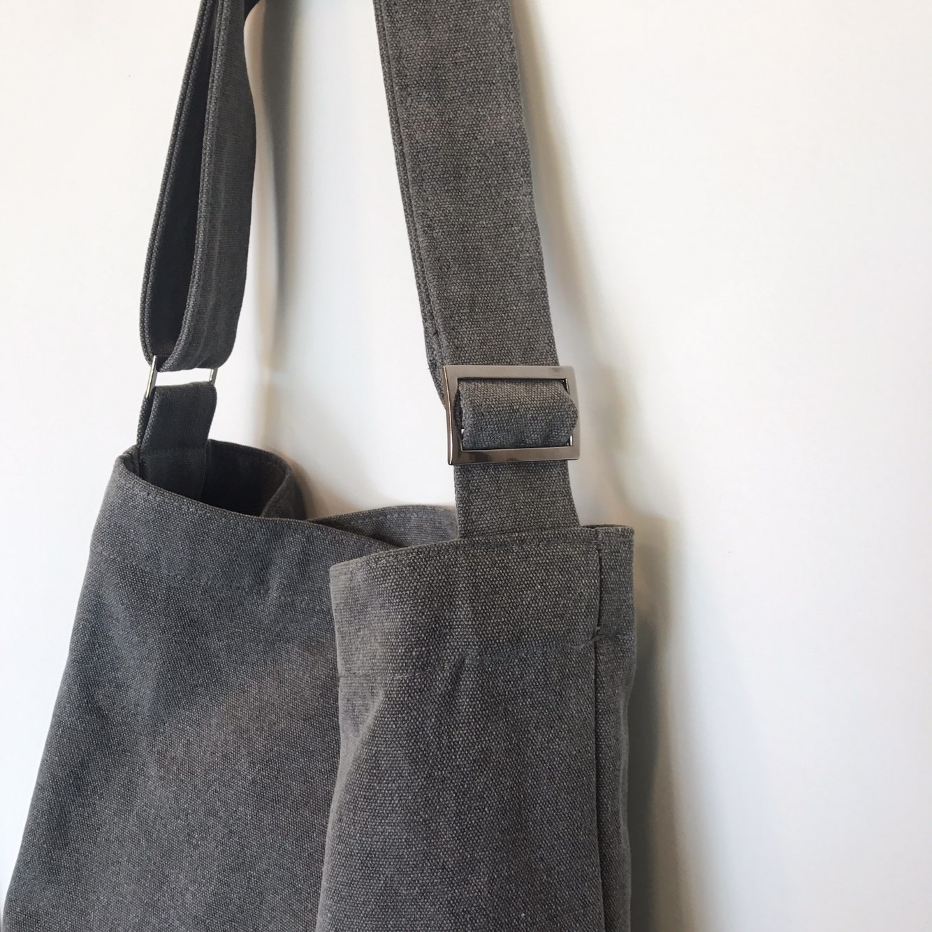 Eco-bag buckle is a self-produced bag with a uniqu