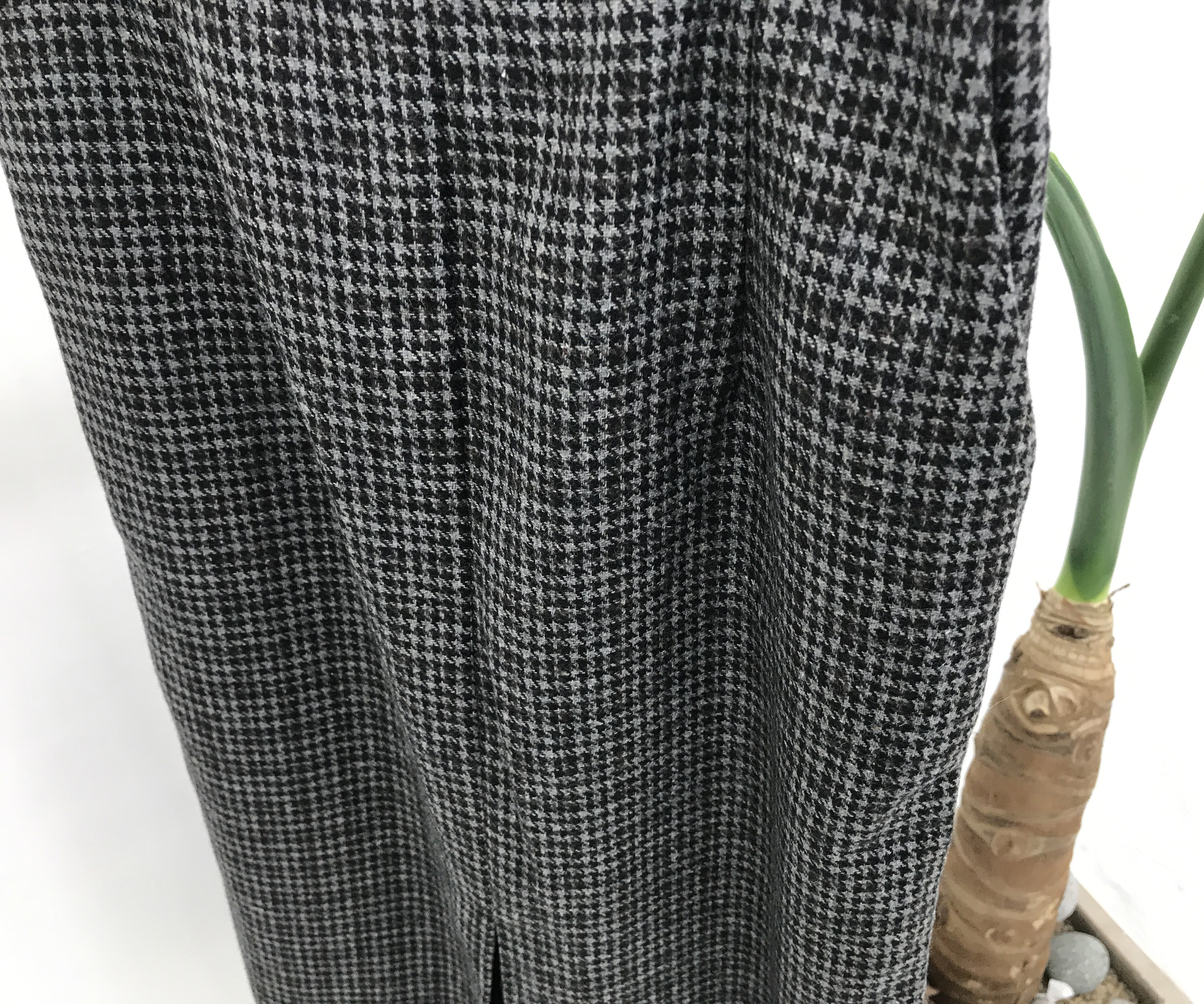 Check woolen trim skirt autumn winter long coordin