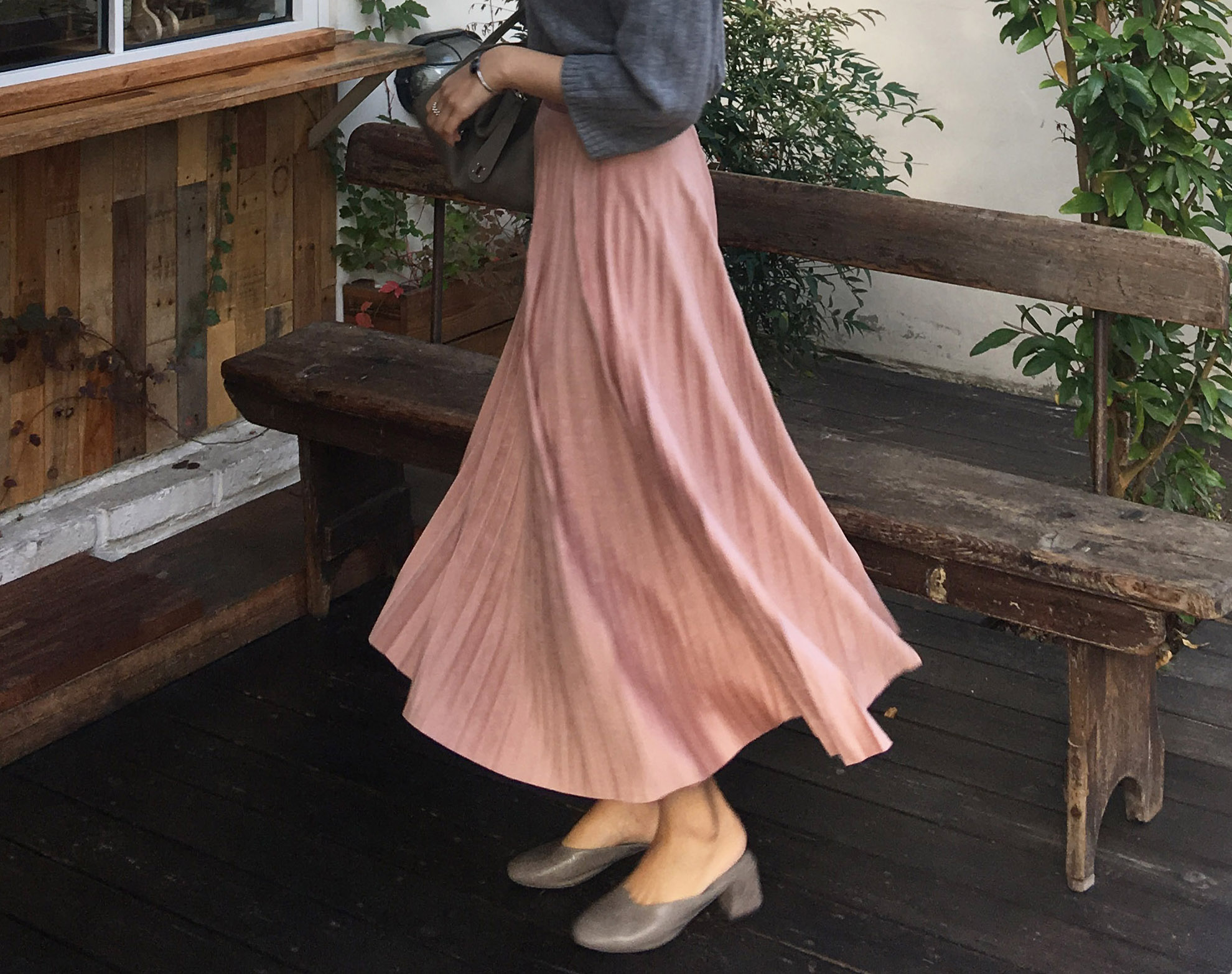 Suede pleated skirt pink, khaki brown, black long 