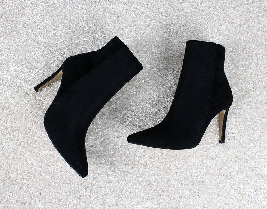 Suede Spike Stiletto Angle Boots Socks 9cm Women T