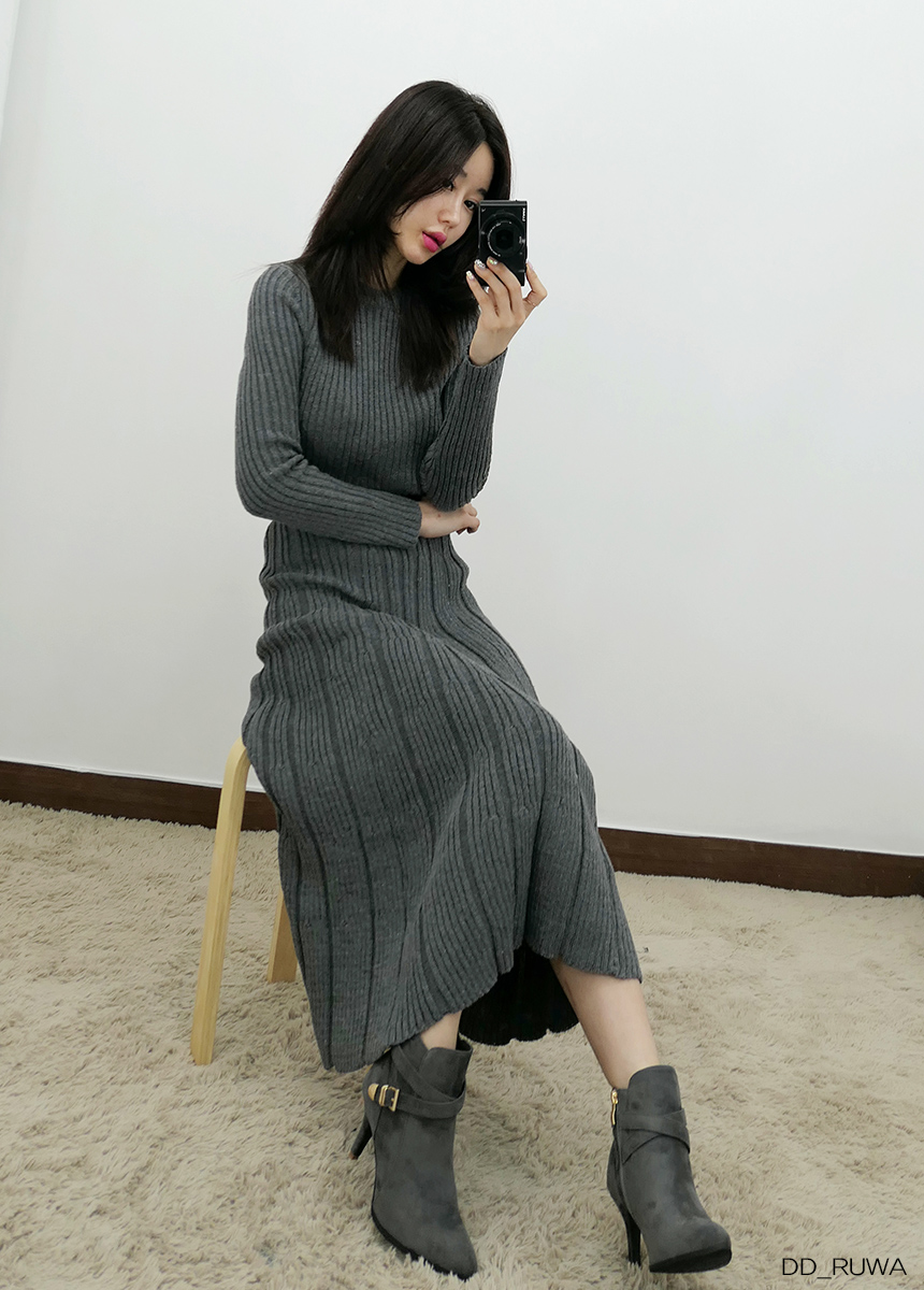 Suede buckle decoration Angle boots Gripping feeli