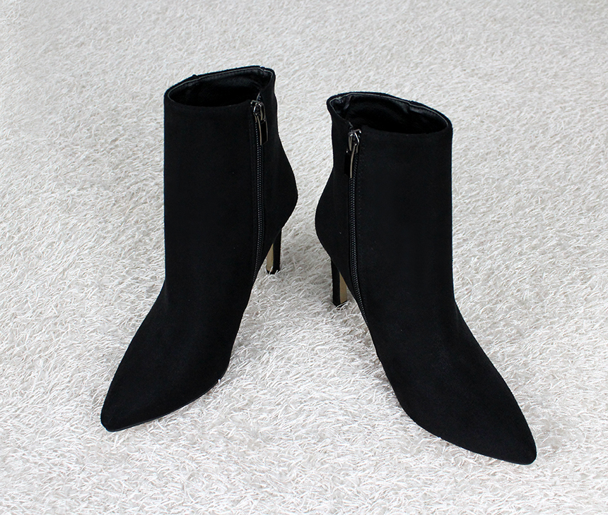 Suede Spike Stiletto Angle Boots Socks 9cm Women T