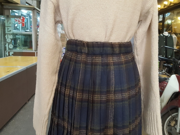 Out of stock vintage check wool pleated long skirt