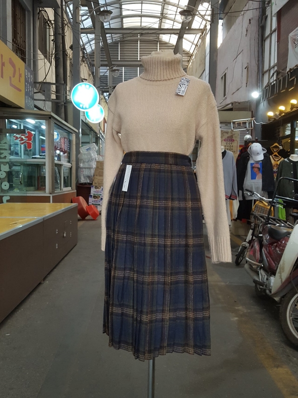 Out of stock vintage check wool pleated long skirt