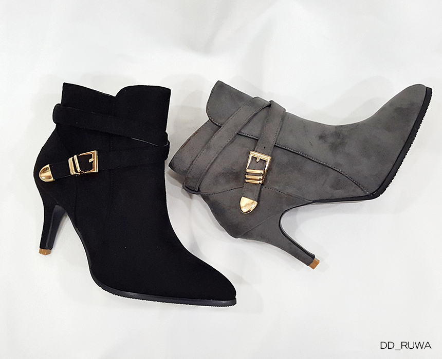 Suede buckle decoration Angle boots Gripping feeli