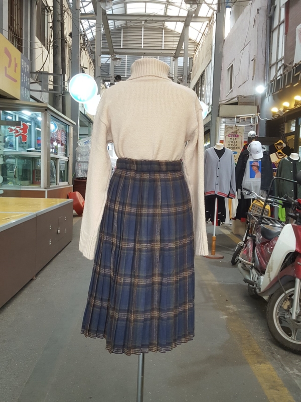 Out of stock vintage check wool pleated long skirt