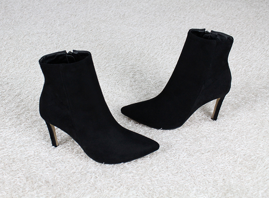 Suede Spike Stiletto Angle Boots Socks 9cm Women T