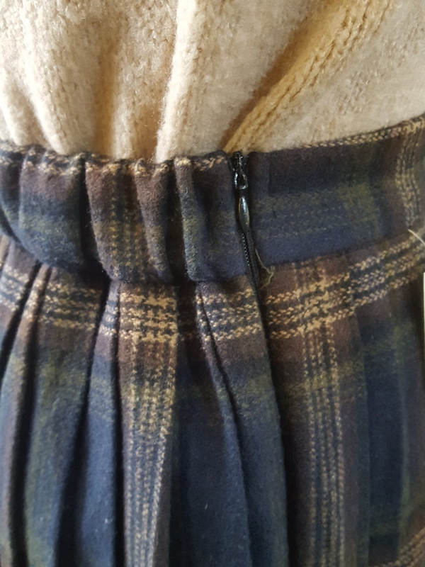 Out of stock vintage check wool pleated long skirt