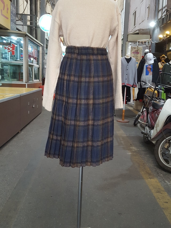 Out of stock vintage check wool pleated long skirt