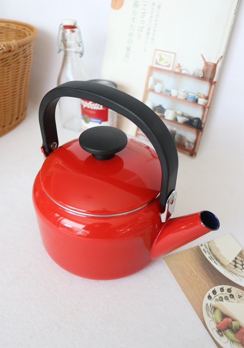 Induction possible Red leaf enamel kettle 2L coffe