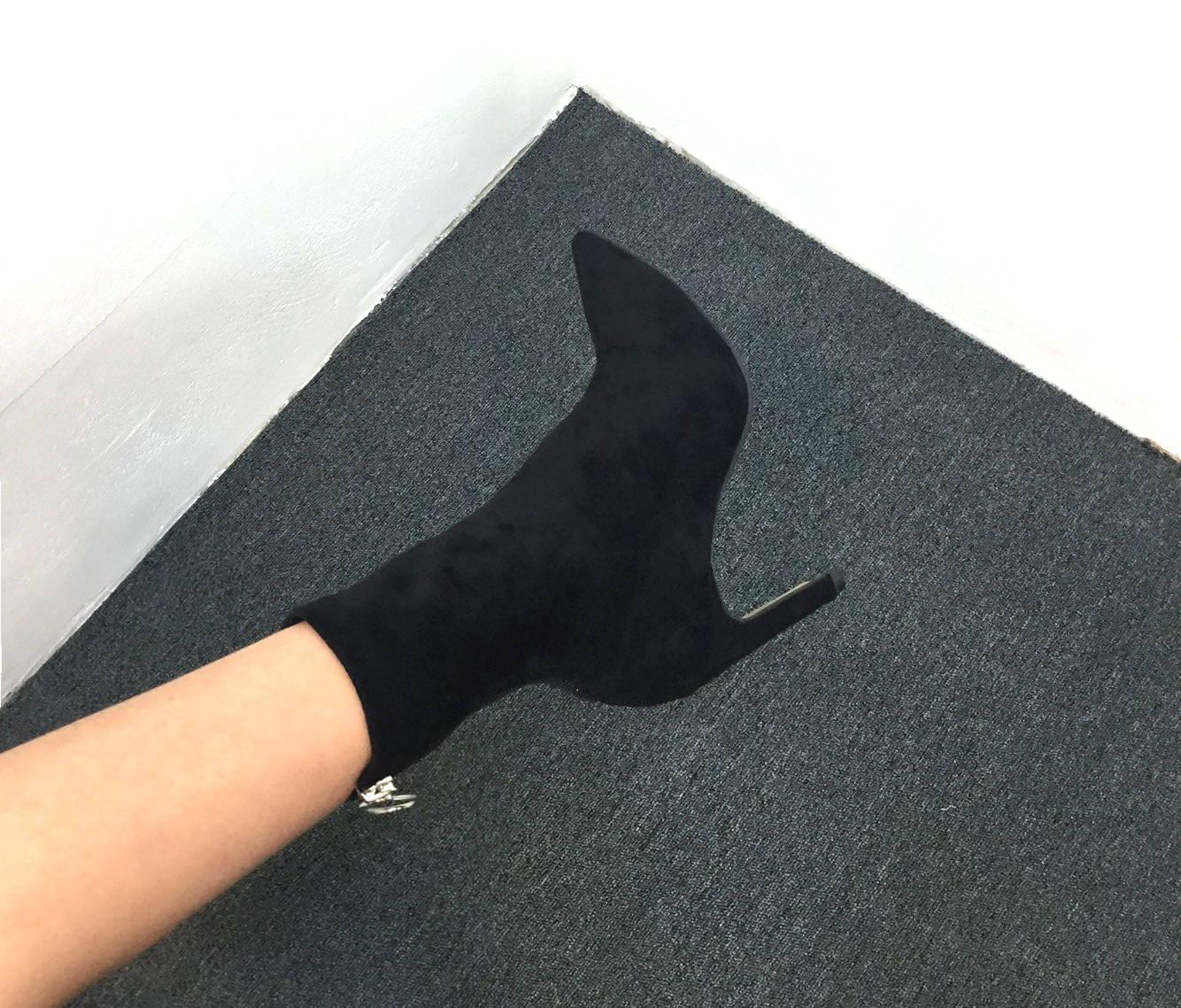 Fleur Rouge Suede Span Sax Angle Boots 9cm Ankle 2