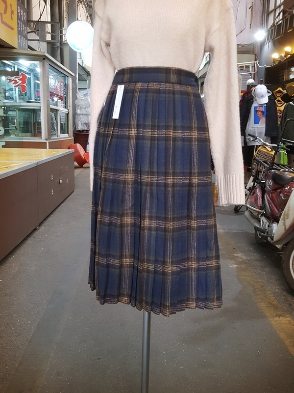 Out of stock vintage check wool pleated long skirt