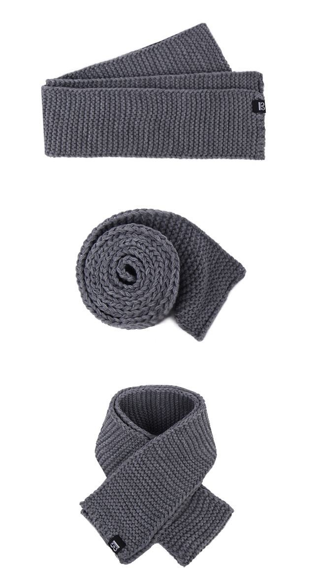 Petite muffler man shawl woman couple