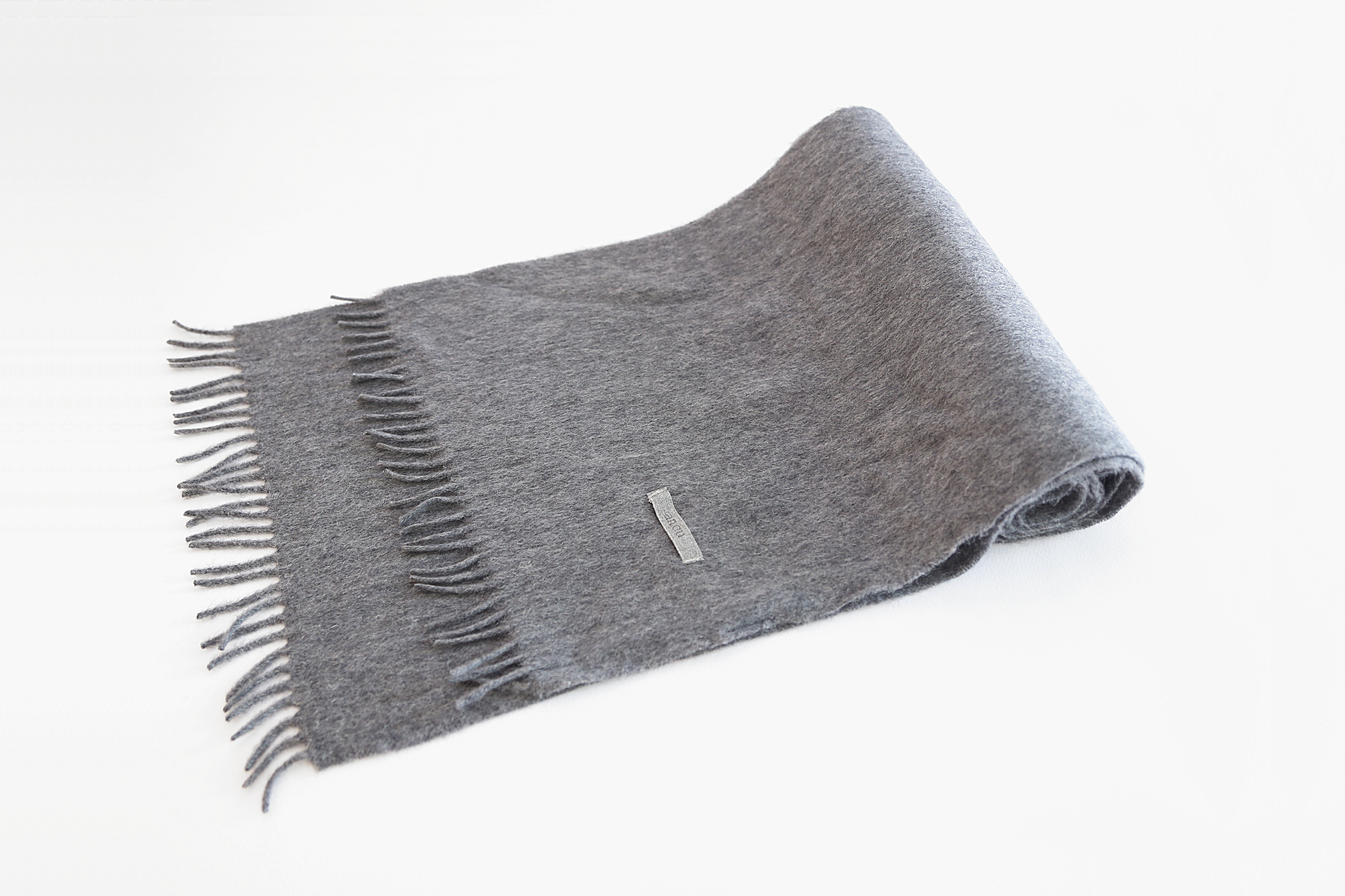 Cashmere muffler Seven coordinating gifts Fashion 