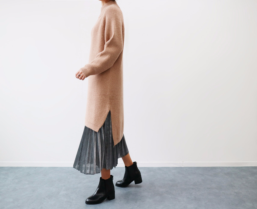 Gold Silver Metal Pearl Pleated Banding Long Skirt