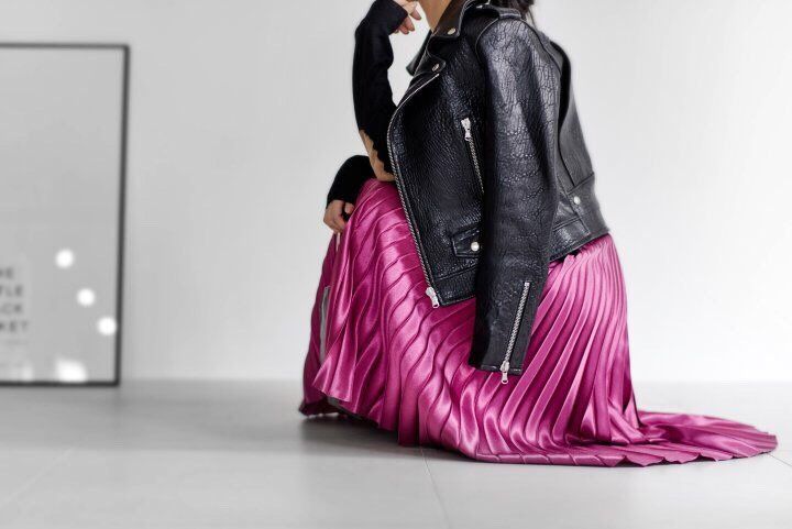 Metallic Pleated Long Skirt Date Coordination