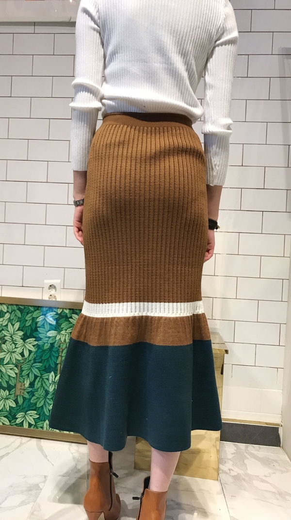 Knit three-color long skirt 2COL slim clean skinny