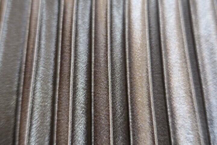 Metallic Pleated Long Skirt Date Coordination