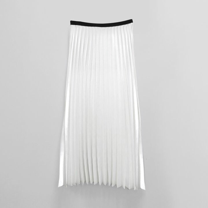 Metallic Pleated Long Skirt Date Coordination