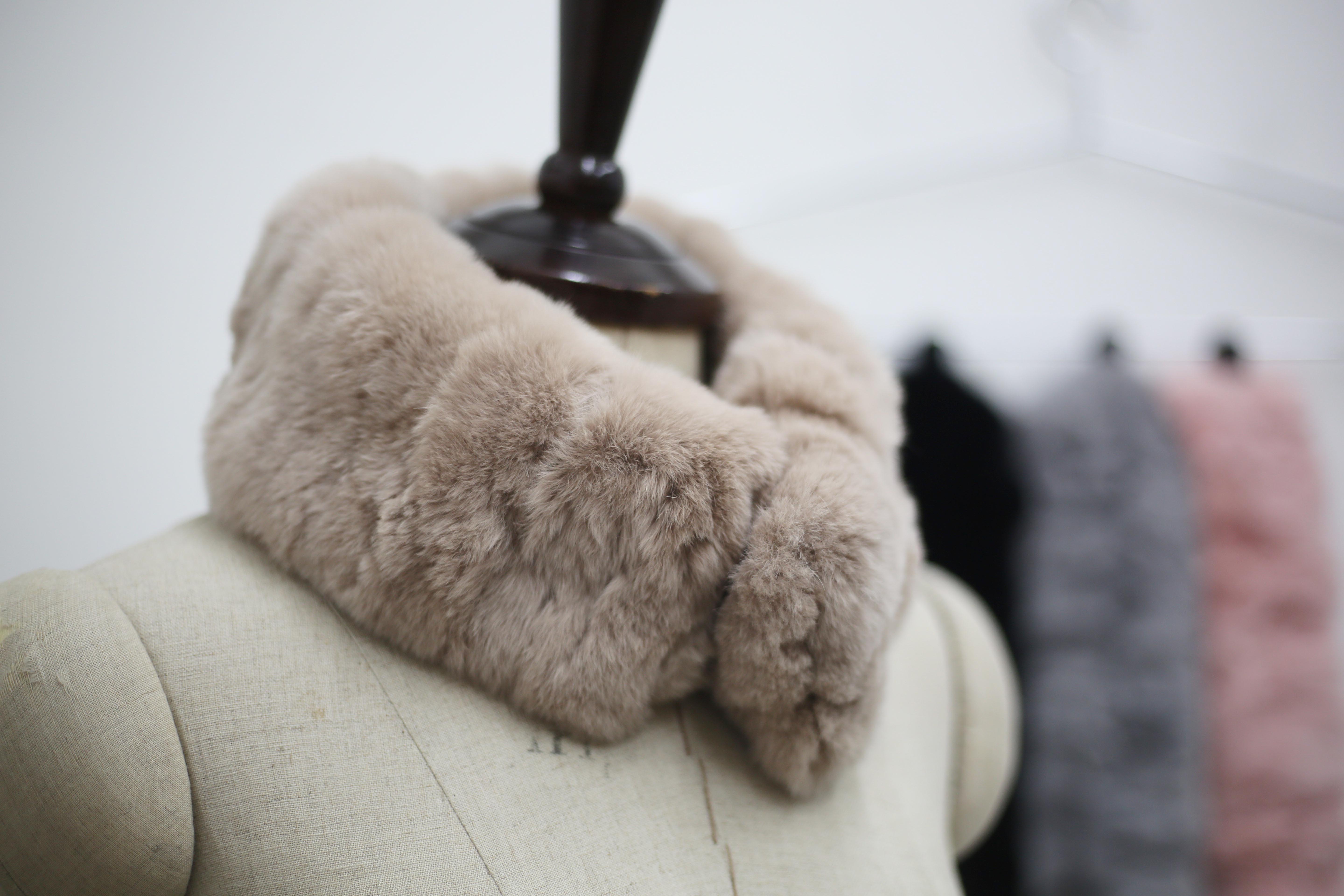 2017FW Rabbit Fur Magnet Shawl Rex Fur Muffler Fur