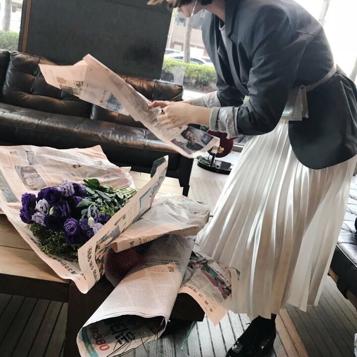 Metallic Pleated Long Skirt Date Coordination