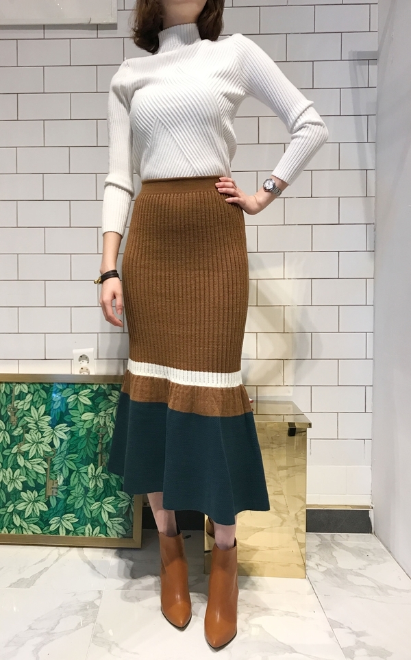 Knit three-color long skirt 2COL slim clean skinny