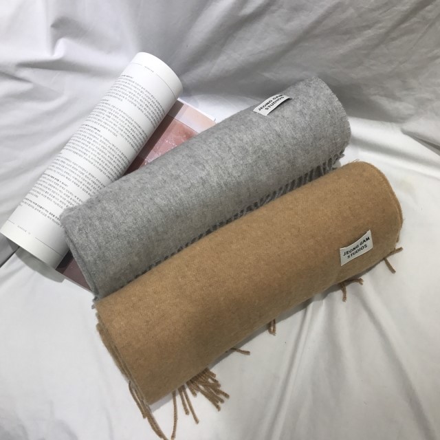 Same day shipping Mens wool muffler Natural look M