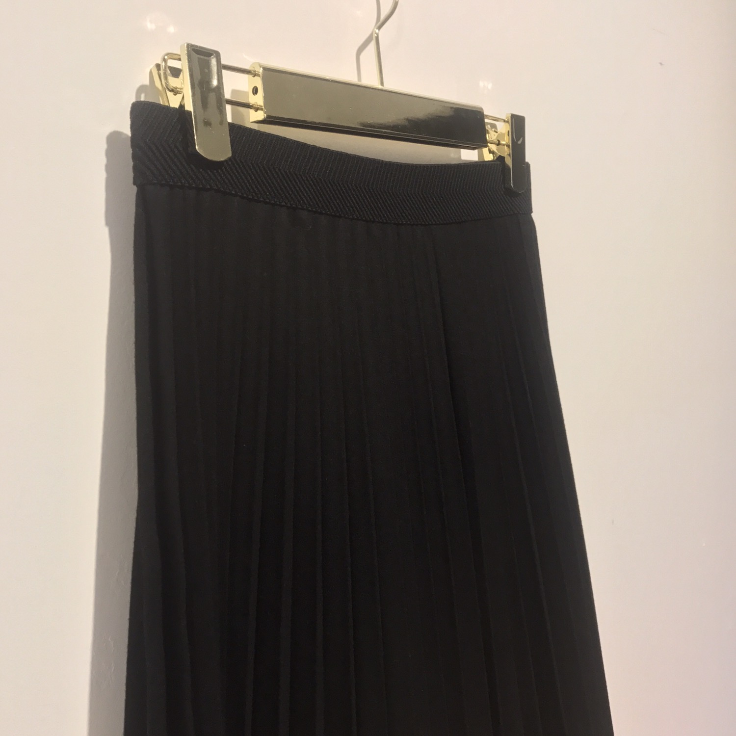 Louuar showroom order rush! Winter long wrinkle sk