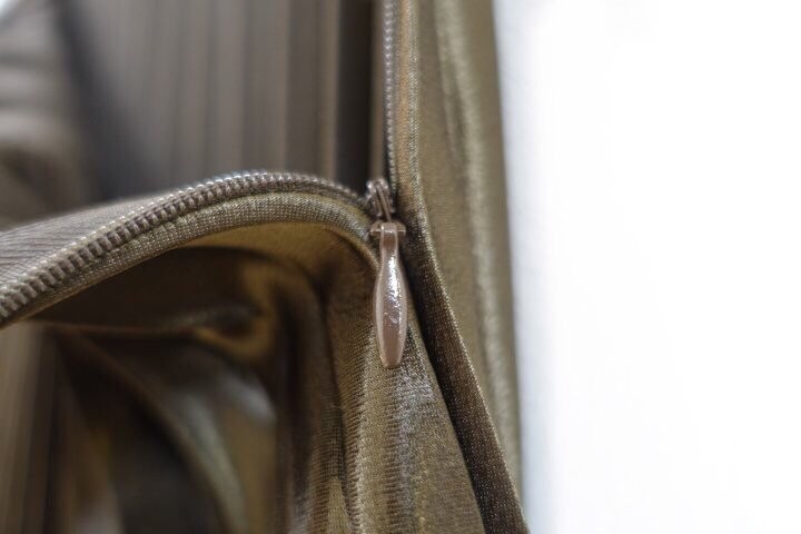 Metallic Pleated Long Skirt Date Coordination