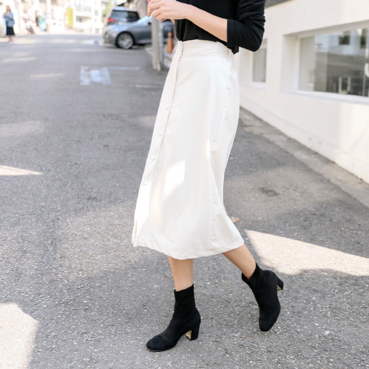 Button long skirt SUIA Unique new student coordina