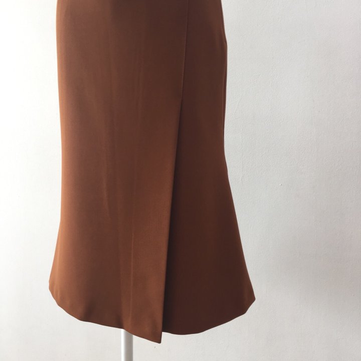 Mermaid pleated long skirt