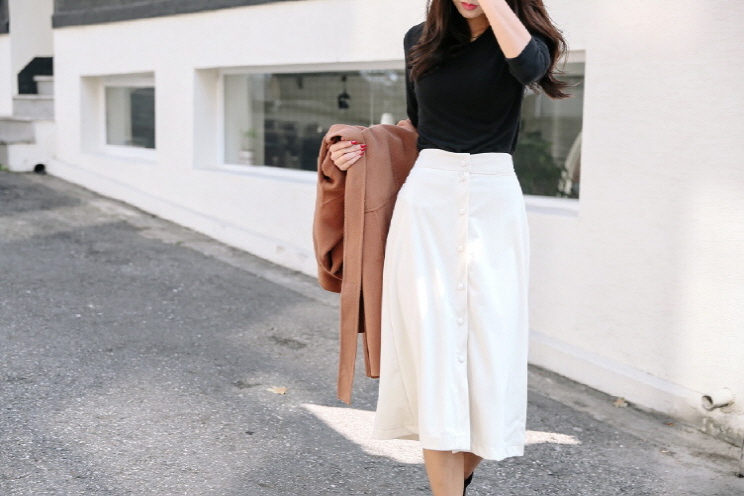 Button long skirt SUIA Unique new student coordina