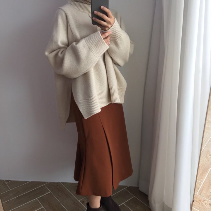 Mermaid pleated long skirt