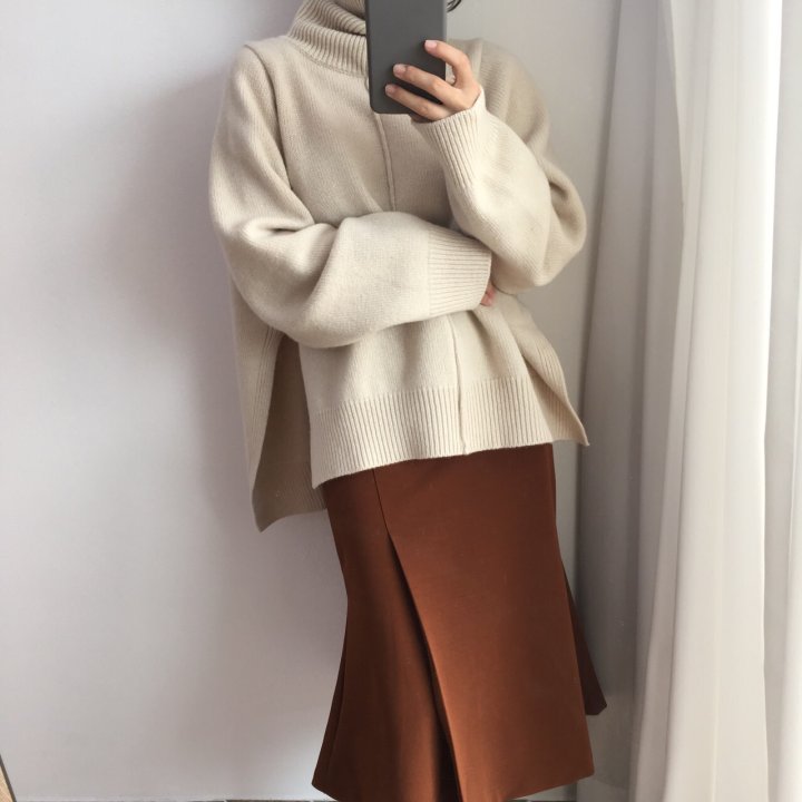 Mermaid pleated long skirt