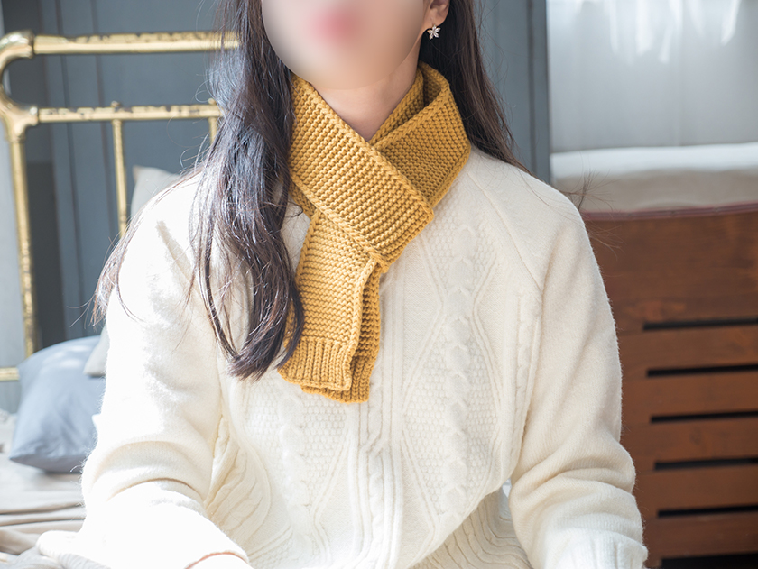 Self-made gift knit shawl Mini muffler Winter cute