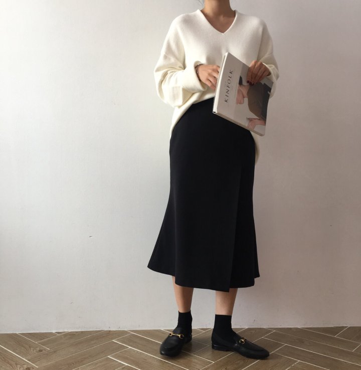 Mermaid pleated long skirt