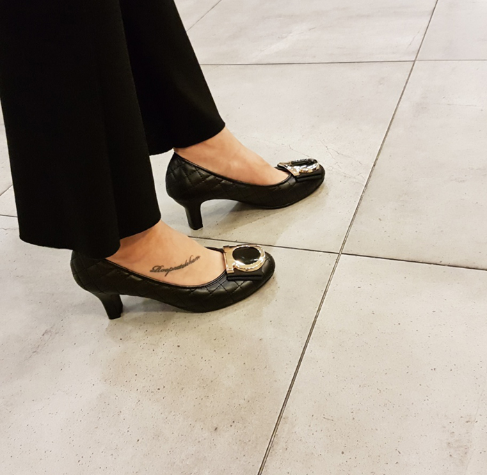 Ribbon collar Ribbon gauze Numbeam pumps Middle Wo