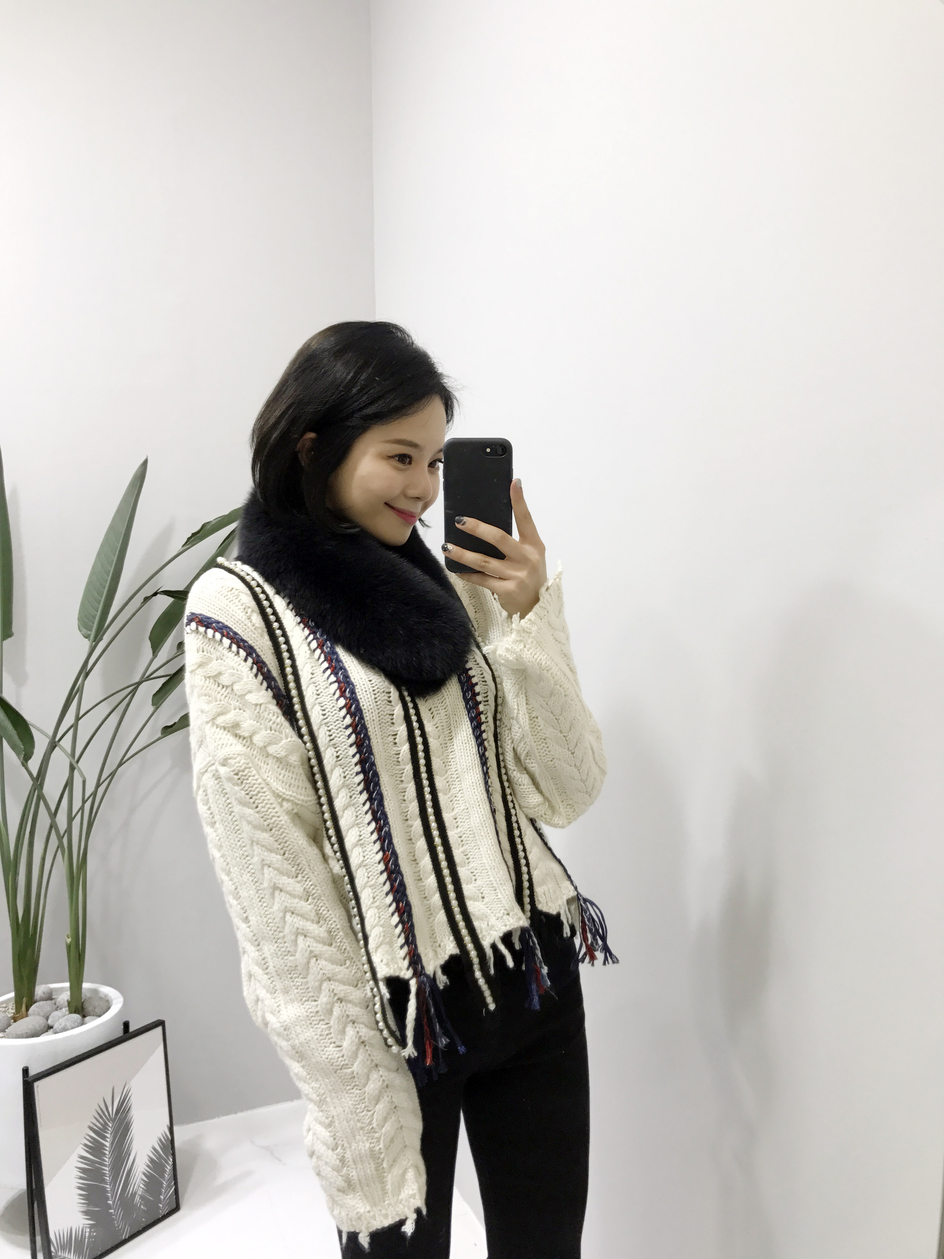 Free Shipping Premium Saga Fox Real Puff Muffler U