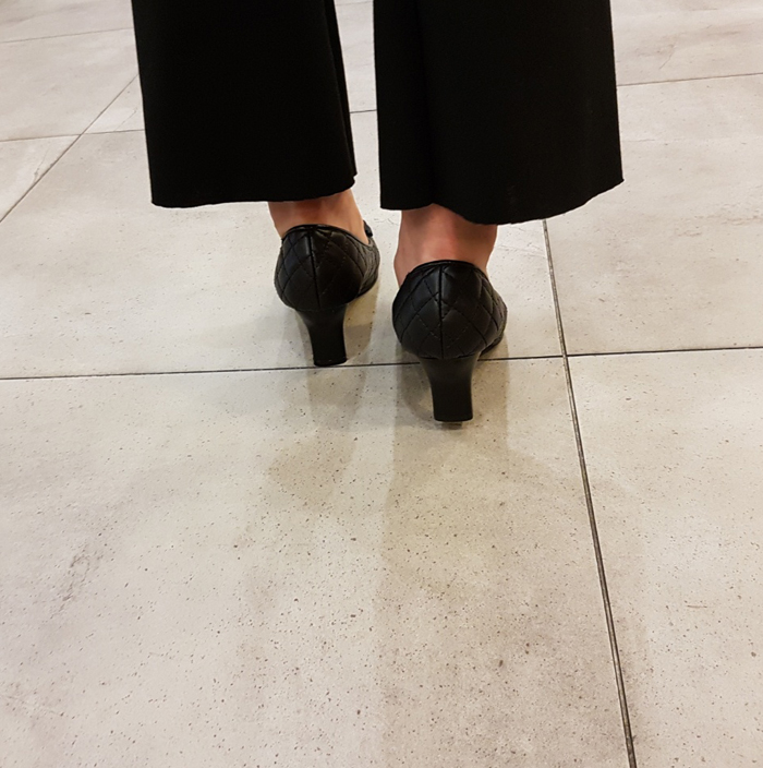 Ribbon collar Ribbon gauze Numbeam pumps Middle Wo