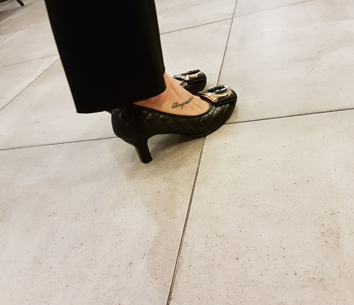 Ribbon collar Ribbon gauze Numbeam pumps Middle Wo