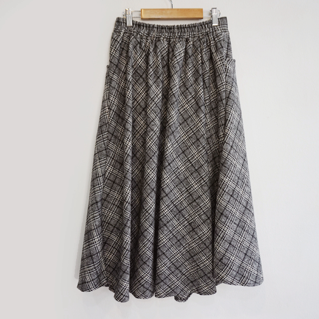 Wool Check Flare Long Skirt Winter Banding Skirt A