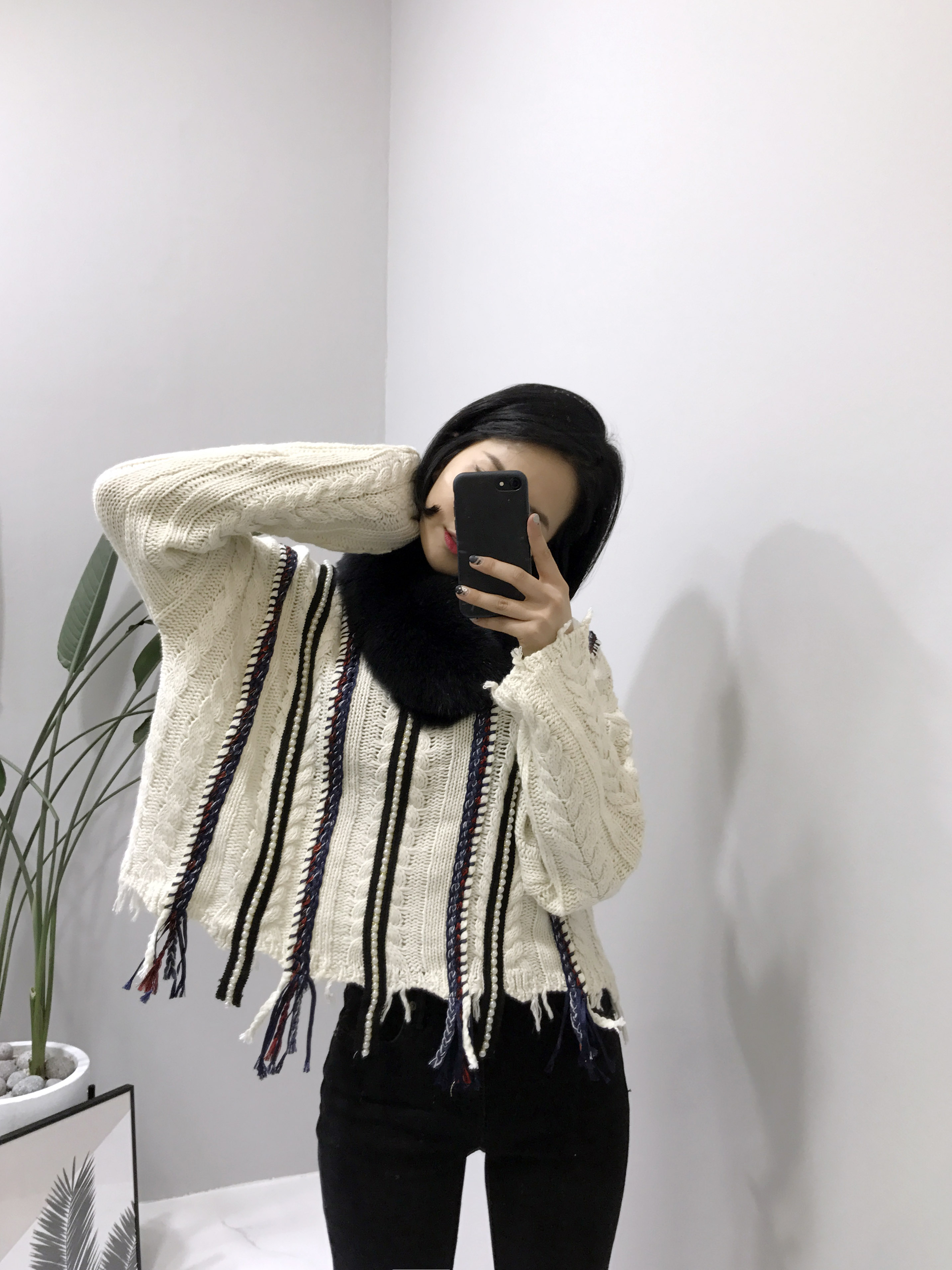 Free Shipping Premium Saga Fox Real Puff Muffler U