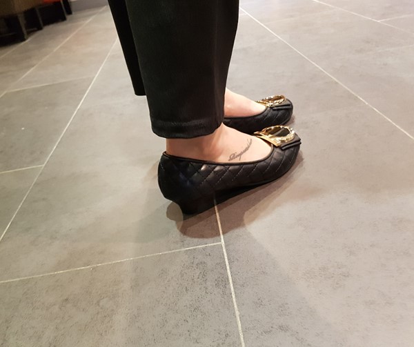 Ribbon collar Ribbon gauze Numbeam pumps Middle Wo