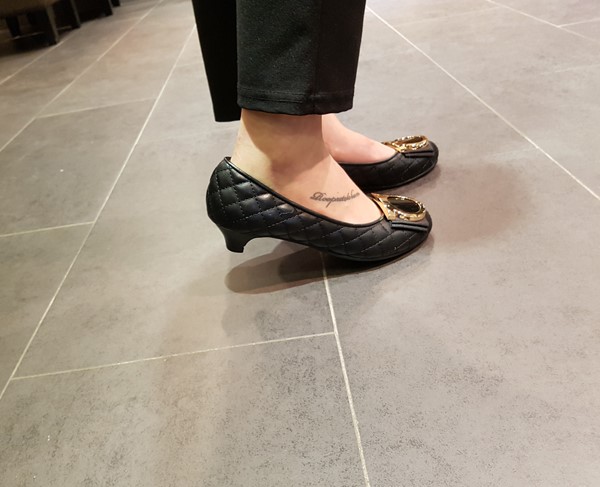 Ribbon collar Ribbon gauze Numbeam pumps Middle Wo