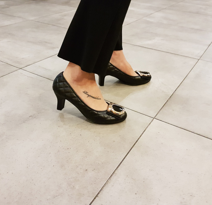 Ribbon collar Ribbon gauze Numbeam pumps Middle Wo