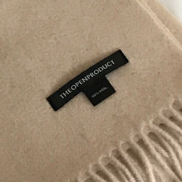 Wool muffler Wool 100 Woman scooping Styling Lovel