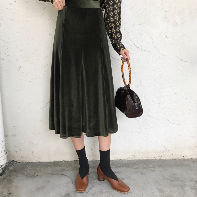A line winter velvet flare long skirt woman coordi