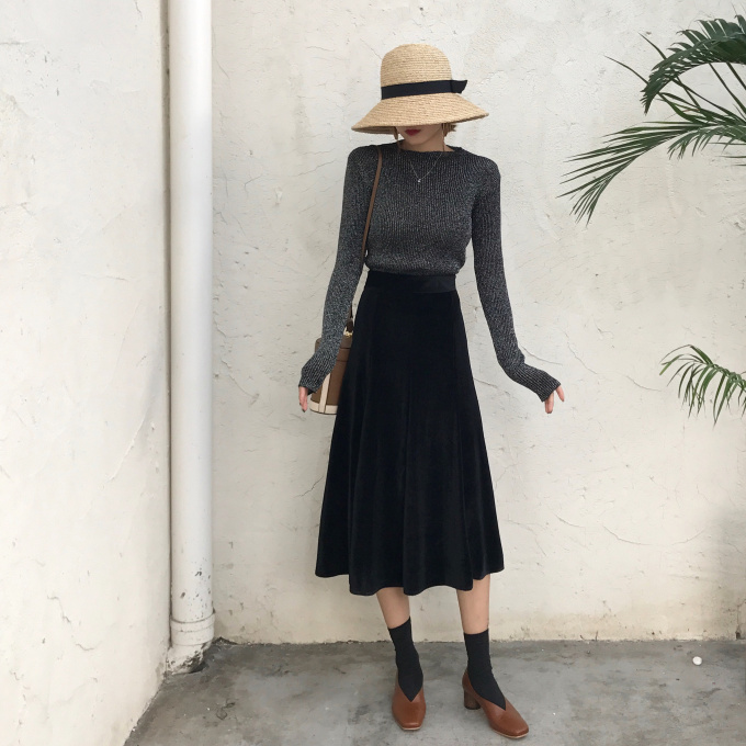 A line winter velvet flare long skirt woman coordi