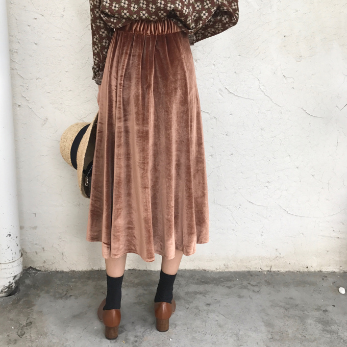 A line winter velvet flare long skirt woman coordi